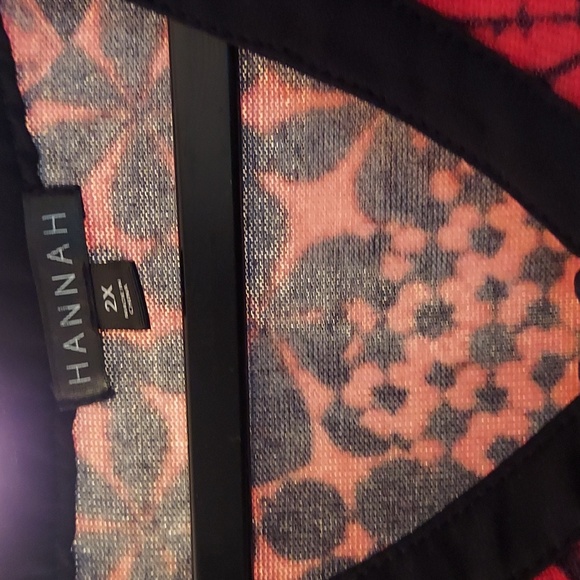 Hannah asymmetrical long sleeve sweater w/zipper black/red 2x - Picture 4 of 7